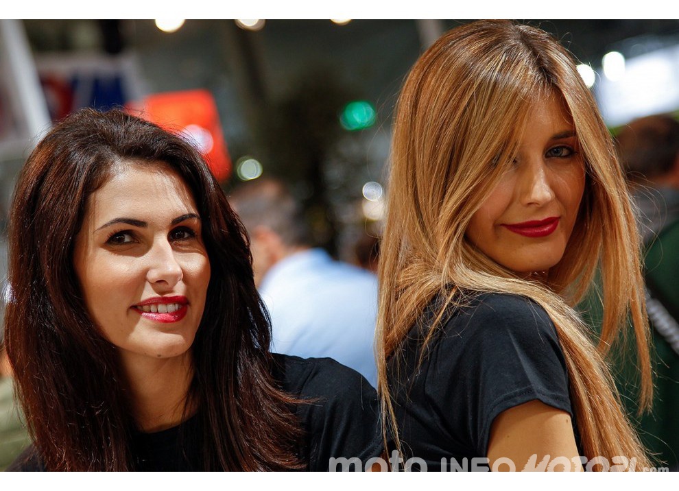 EICMA 2015: le ragazze più belle del salone - Foto 38 di 79