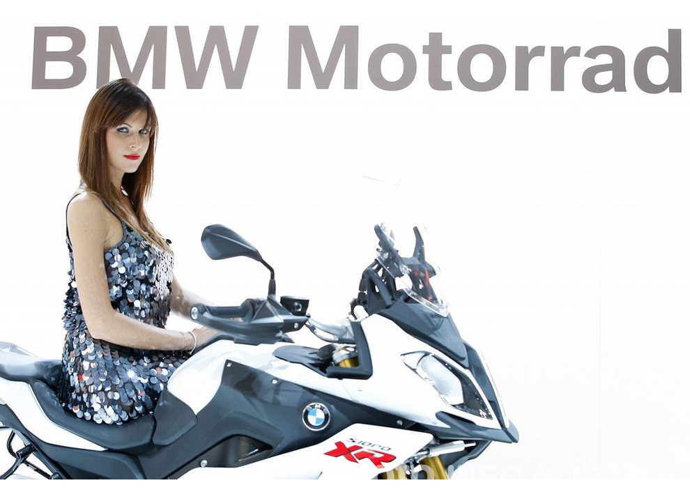 EICMA 2015: le ragazze più belle del salone - Foto 48 di 79