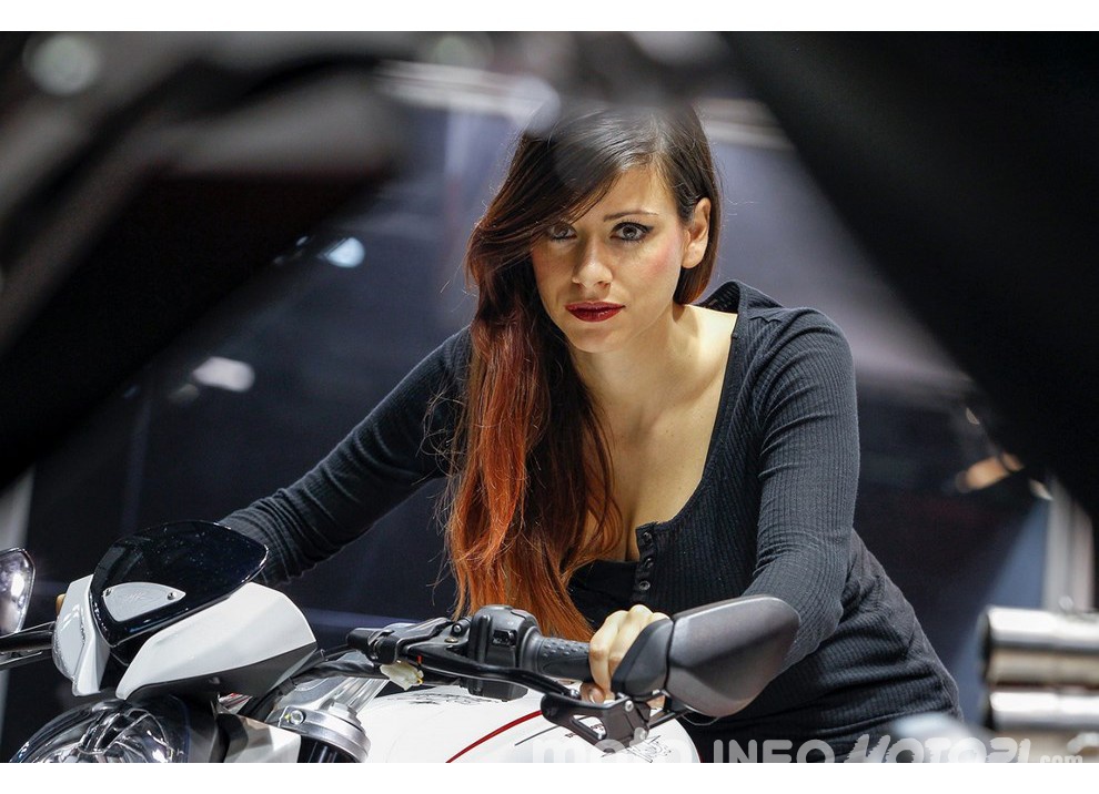 EICMA 2015: le ragazze più belle del salone - Foto 2 di 79