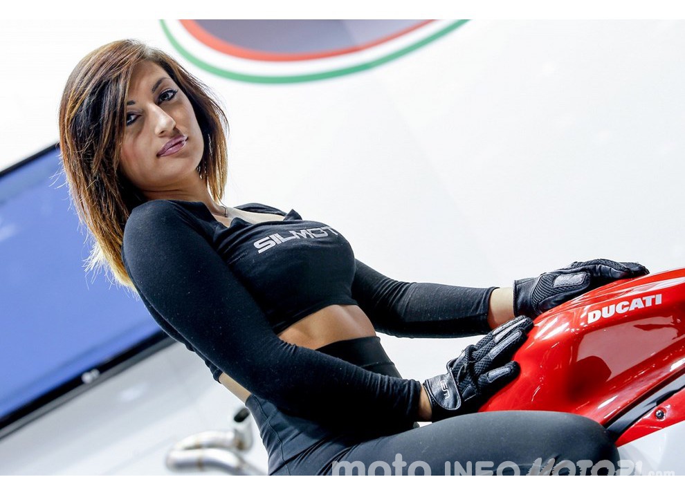 EICMA 2015: le ragazze più belle del salone - Foto 65 di 79