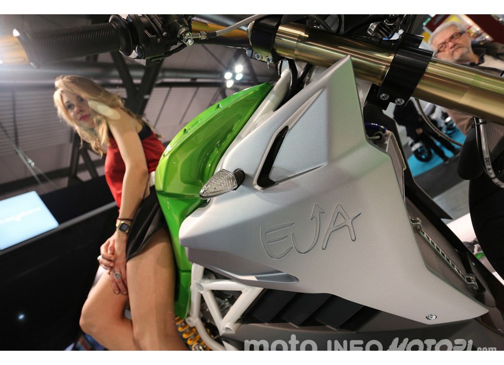 EICMA 2015: le ragazze più belle del salone - Foto 74 di 79