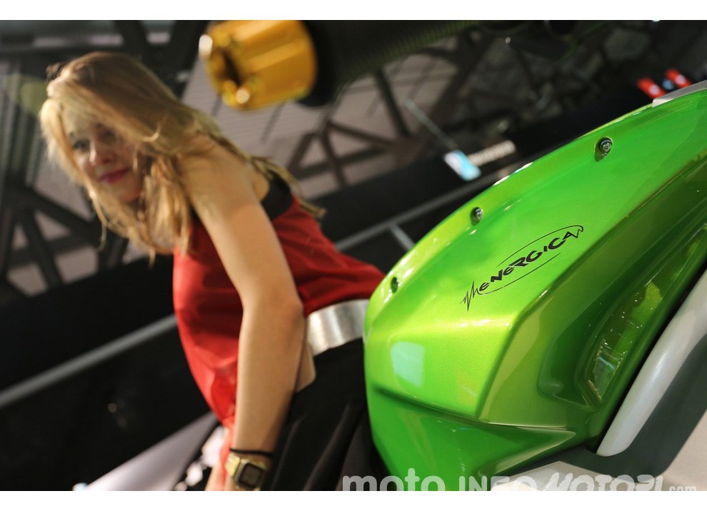 EICMA 2015: le ragazze più belle del salone - Foto 76 di 79