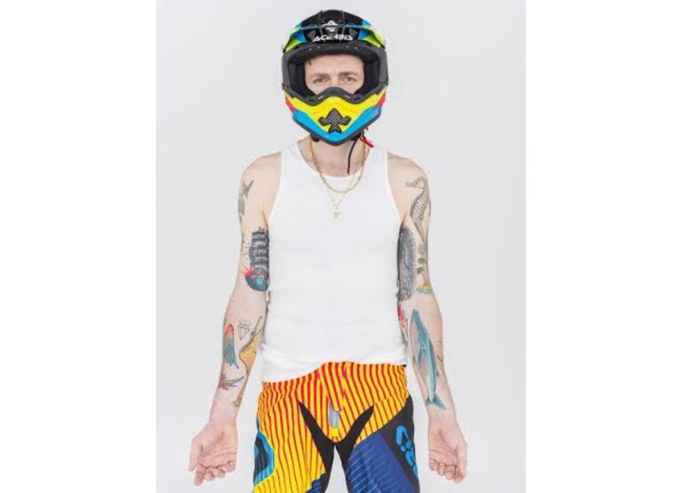 Jovanotti e Acerbis per l’ultimo album del cantante: Lorenzo 2015 cc - Foto 2 di 9
