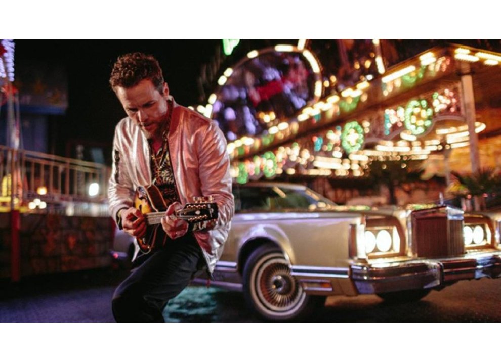 Jovanotti e Acerbis per l’ultimo album del cantante: Lorenzo 2015 cc - Foto 7 di 9