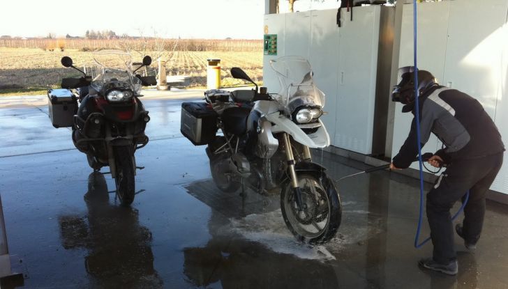Lavaggio moto, gli errori da evitare - Foto 5 di 7