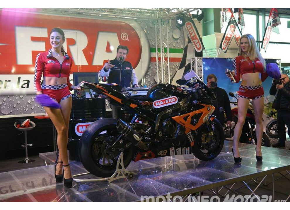 Le ragazze da copertina al Motor Bike Expo 2016 - Foto 3 di 29