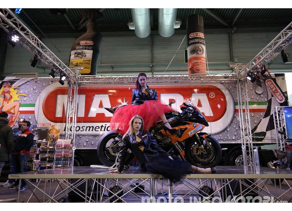 Le ragazze da copertina al Motor Bike Expo 2016 - Foto 15 di 29