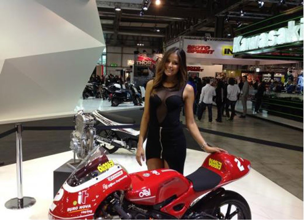 Le ragazze più sexy presenti all’Eicma - Foto 4 di 9