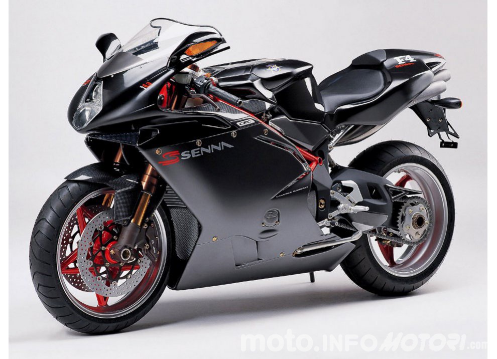 Lewis Hamilton come Senna con MV Agusta - Foto 15 di 15