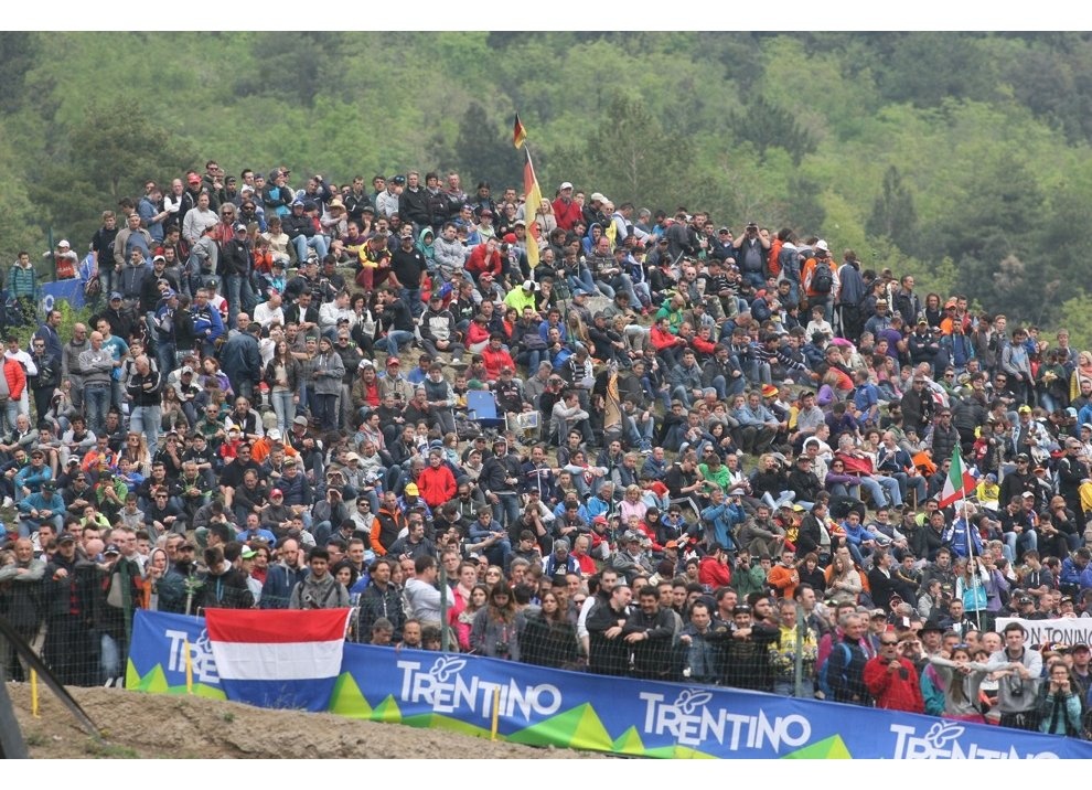 MXGP 2015: arriva il Gran Premio del Trentino, Cairoli Vs Villopoto - Foto 6 di 12