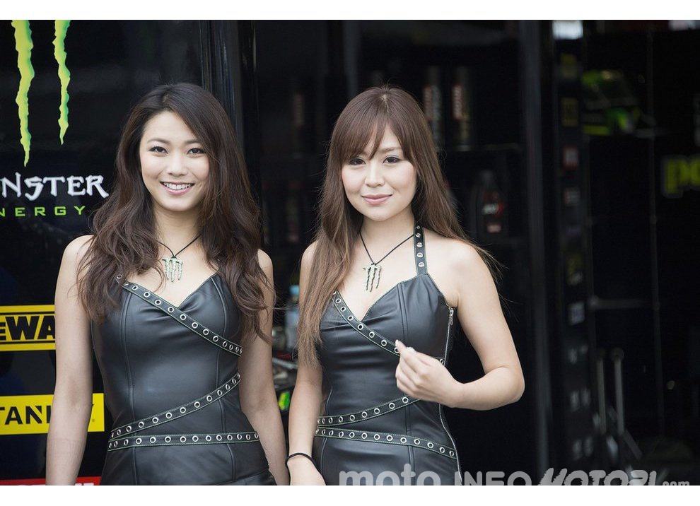 Ombrelline Motegi 2015, le foto più belle delle Grid Girls - Foto 24 di 29