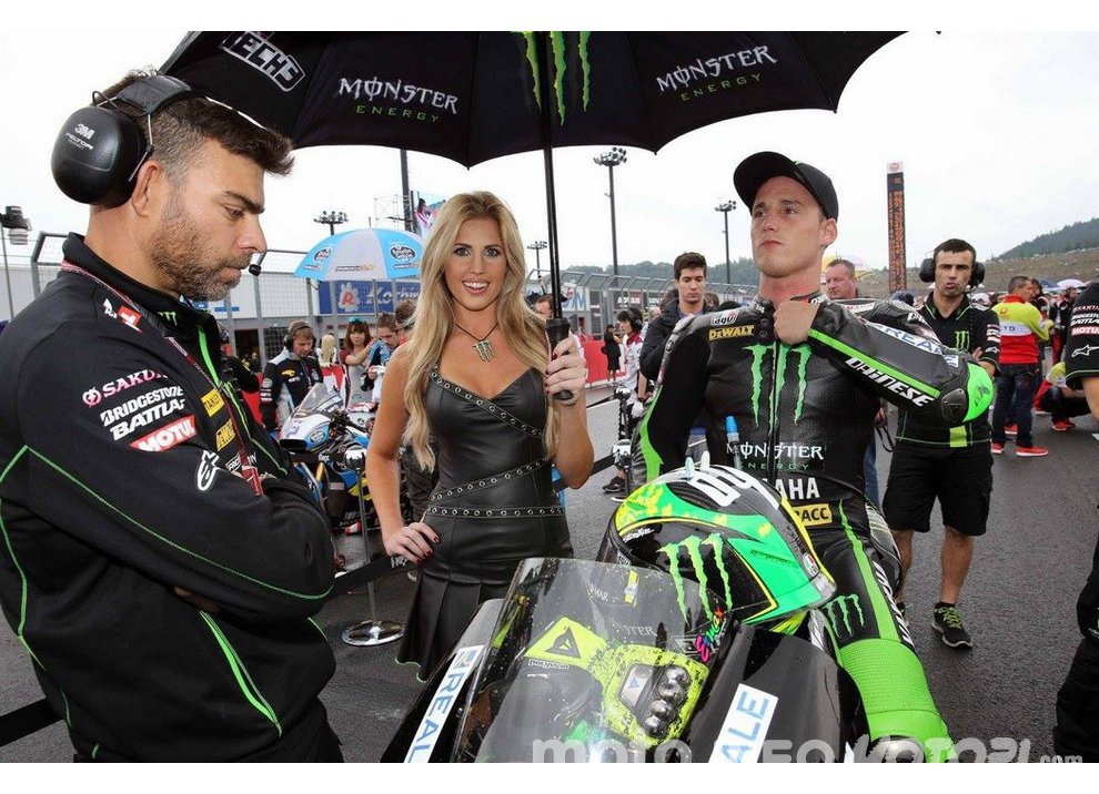 Ombrelline Motegi 2015, le foto più belle delle Grid Girls - Foto 3 di 29