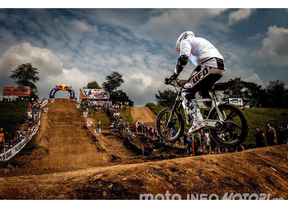 Red Bull Epic Rise 2015: la gara di motorini truccati - Foto 6 di 9