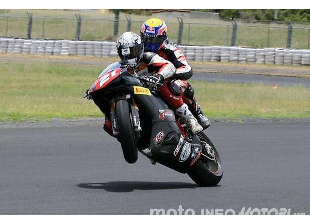 Troy Bayliss, incidente pauroso : non ditemi che sono troppo vecchio!  - Foto 13 di 14