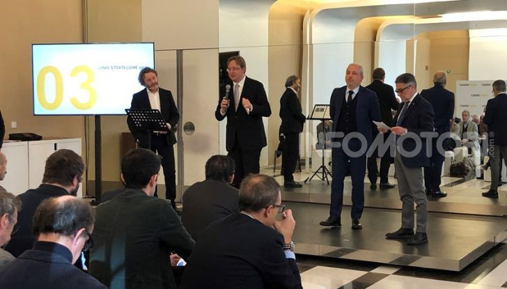 Renault, un ottimo 2018 con quota mercato del 9,9% - Foto 1 di 6