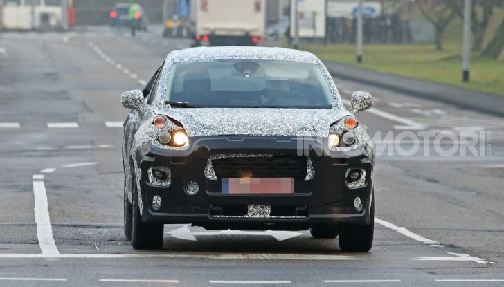 Il nuovo SUV di Ford su base Fiesta per il 2020 - Foto 3 di 16