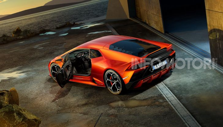Lamborghini Huracán Evo - Foto 4 di 16