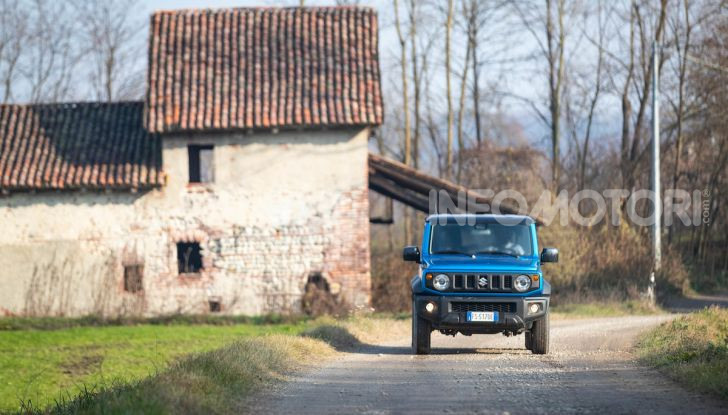 Prova Suzuki Jimny: 8 motivi per cui sarà un grande successo - Foto 5 di 43
