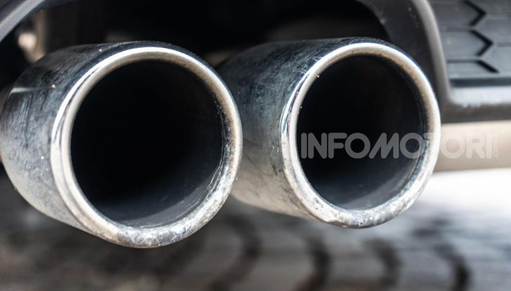 Volkswagen Golf GTE: prova su strada dell’ibrido plug-in da 204CV - Foto 18 di 33