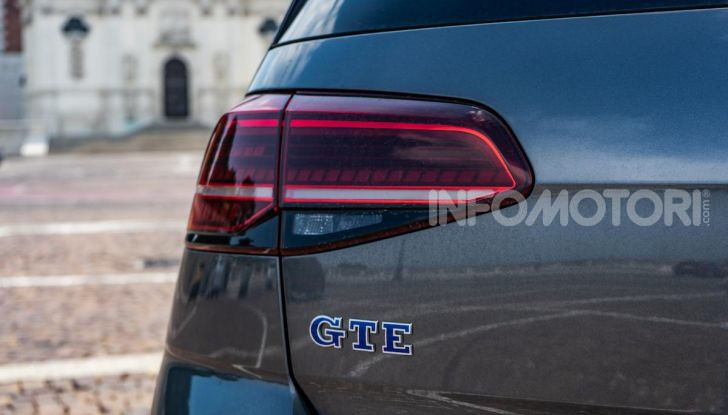 Volkswagen Golf GTE: prova su strada dell’ibrido plug-in da 204CV - Foto 8 di 33