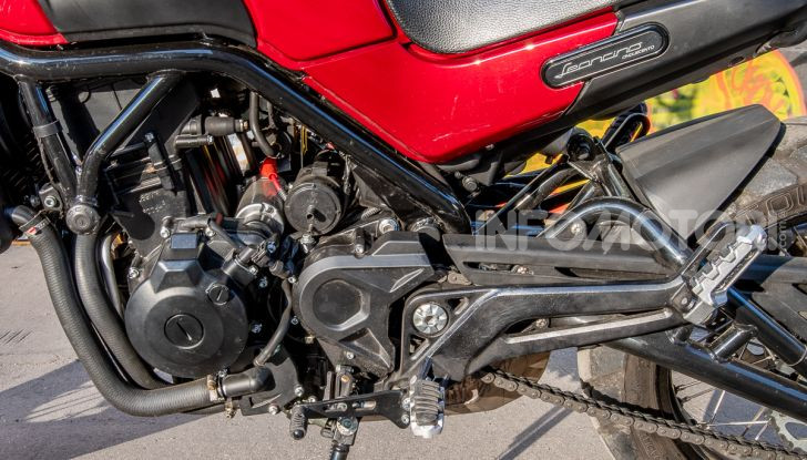 Benelli Leoncino Trail 500 ABS 2019: caratteristiche, opinioni e prezzo di un’icona senza tempo - Foto 28 di 40
