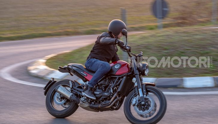 Benelli Leoncino Trail 500 ABS 2019: caratteristiche, opinioni e prezzo di un’icona senza tempo - Foto 23 di 40