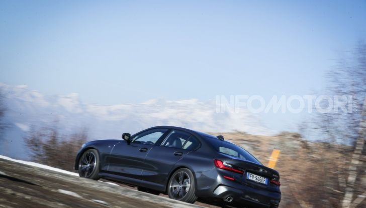 Nuova BMW Serie 3 2019, prova in anteprima, caratteristiche e prezzi - Foto 10 di 38