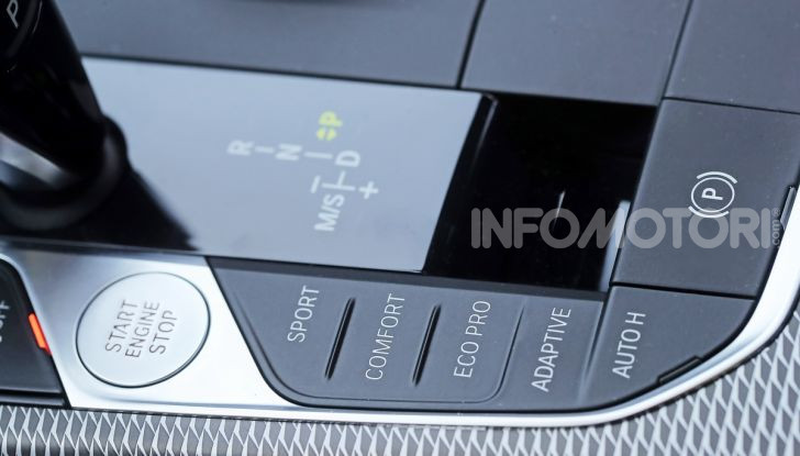 Nuova BMW Serie 3 2019, prova in anteprima, caratteristiche e prezzi - Foto 22 di 38