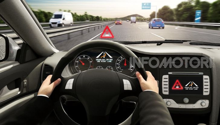 Guida in contromano: per impedirla arriva Bosch Wrong-Way - Foto 1 di 4