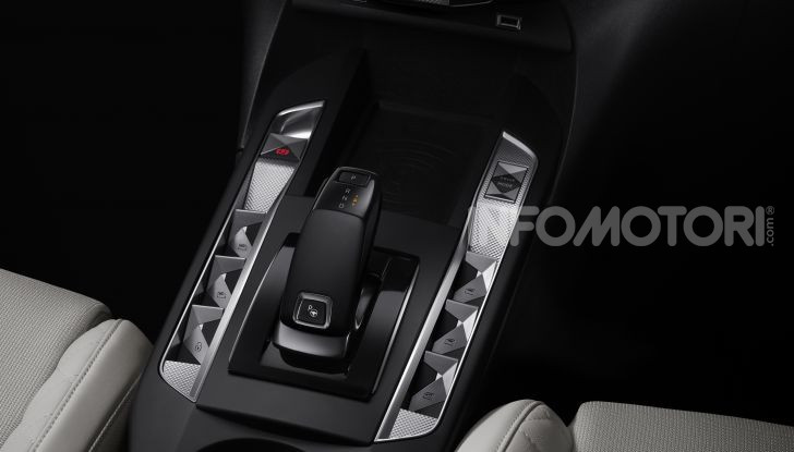 DS 3 CROSSBACK: tecnologia al servizio del confort - Foto 2 di 2