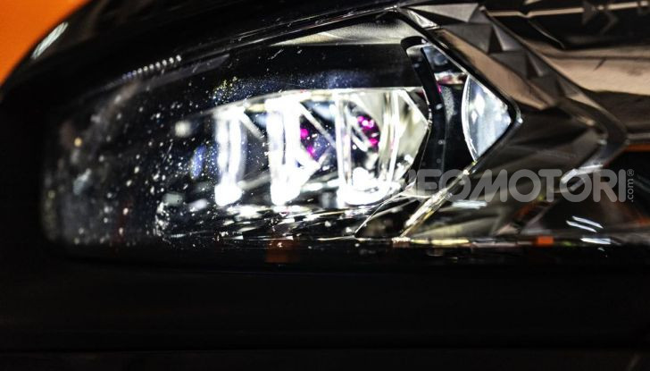 DS7 Crossback 2021: tra sportività ed eleganza da 37.200 Euro - Foto 6 di 33