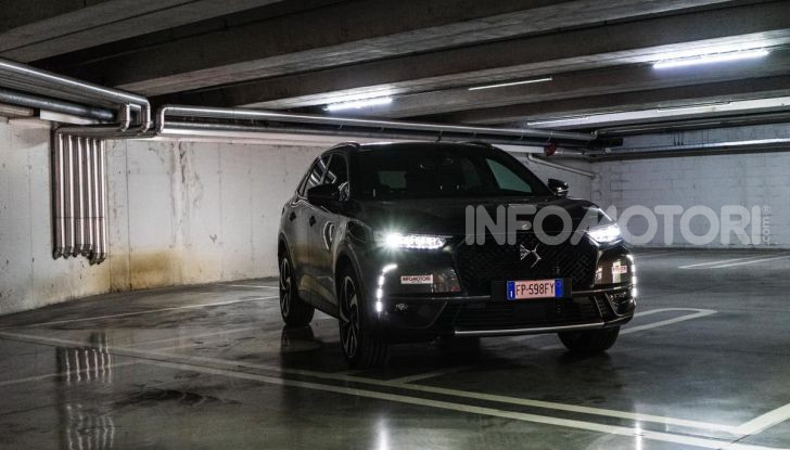 DS7 Crossback 2021: tra sportività ed eleganza da 37.200 Euro - Foto 8 di 33