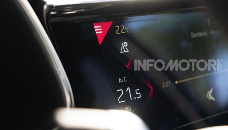 DS7 Crossback 2021: tra sportività ed eleganza da 37.200 Euro - Foto 10 di 33