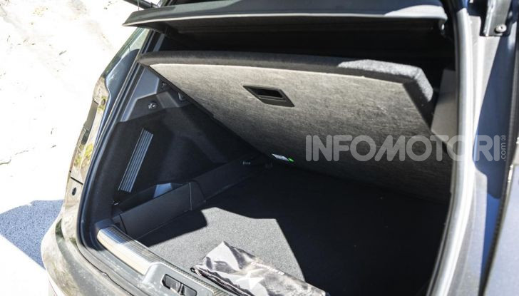 DS7 Crossback 2021: tra sportività ed eleganza da 37.200 Euro - Foto 24 di 33