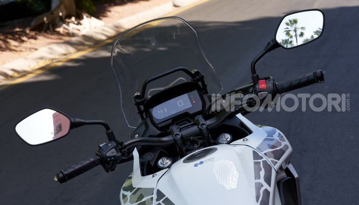 Prova Honda CB500X 2019: 19″ all’anteriore, caratteristiche, prezzo e impressioni - Foto 11 di 42