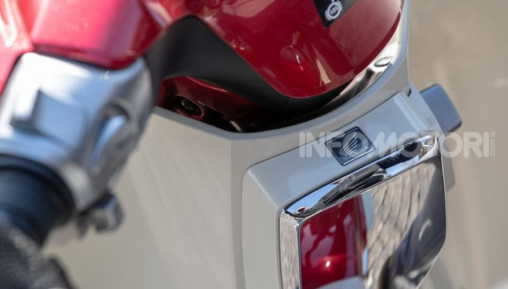 Prova Honda Super Cub C125: caratteristiche, opinioni e prezzi - Foto 55 di 59