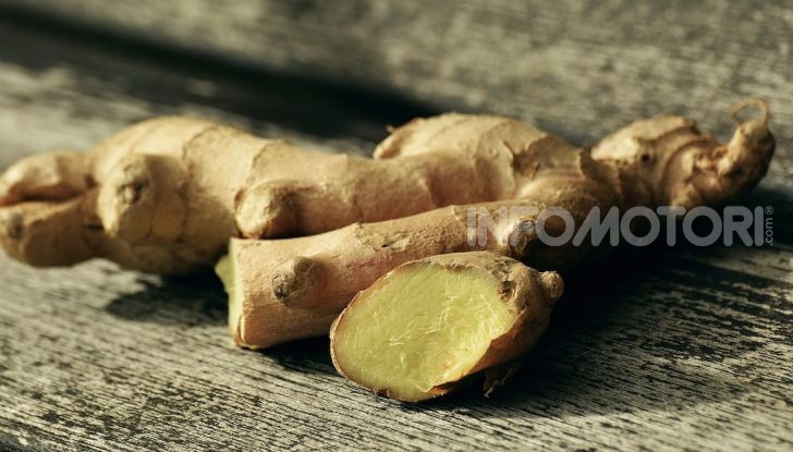 Mal d’auto: rimedi alla cinetosi e alla nausea in macchina - Foto 6 di 9