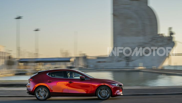 [VIDEO] Nuova Mazda3 2019: prova su strada della berlina giapponese - Foto 7 di 22