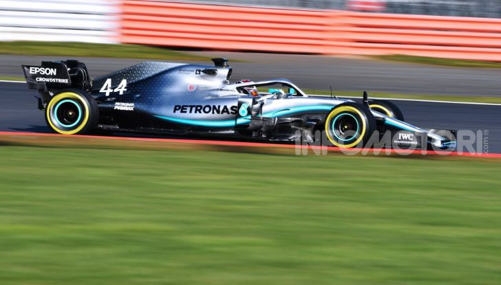 F1 2019: svelata la nuova Mercedes W10 - Foto 9 di 12