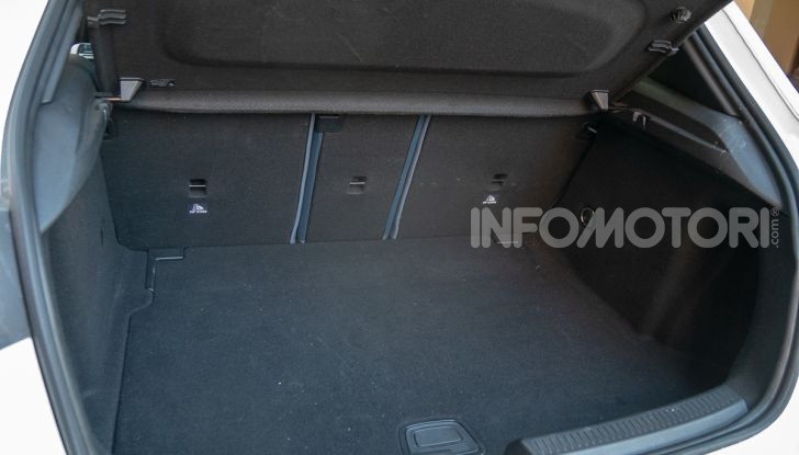 Prova Mercedes Classe A 180 d: caratteristiche, opinioni e prezzi - Foto 12 di 57