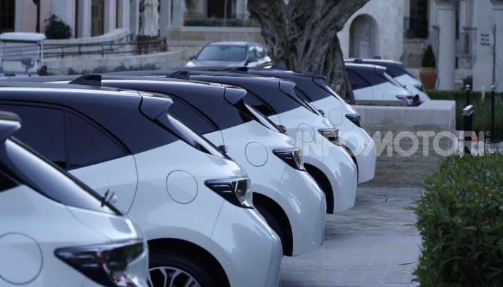 Nuova Toyota Corolla motori, prezzi e prova su strada - Foto 4 di 17