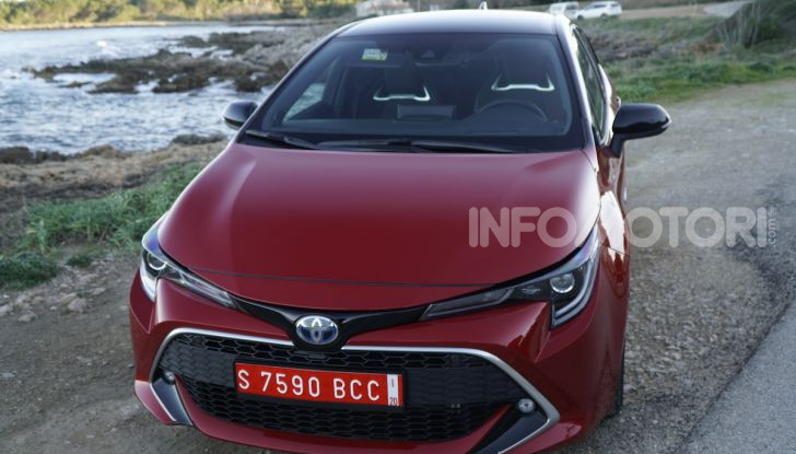 Nuova Toyota Corolla motori, prezzi e prova su strada - Foto 10 di 17