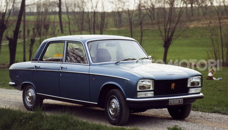 Peugeot celebra sei modelli della sua storia al Salone Rétromobile di Parigi - Foto 8 di 15