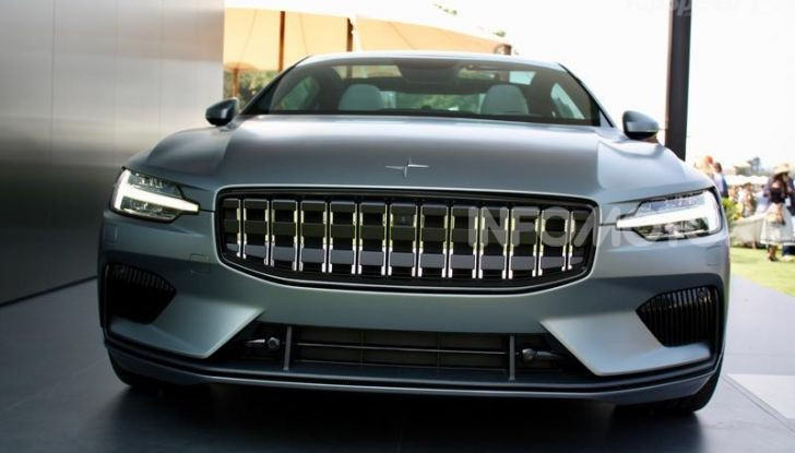 Polestar 2: caratteristiche, autonomia e prezzi del crossover elettrico - Foto 12 di 31