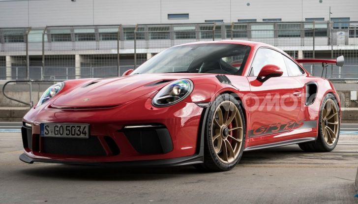 VIDEO: Ferrari 488 Pista contro Porsche GT3 RS e McLaren 600LT - Foto 11 di 13