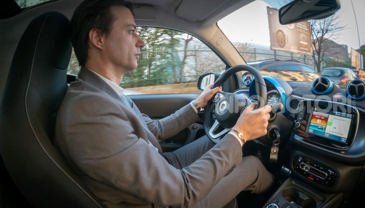 Prova Smart EQ fortwo: tutti i pregi della Smart con i vantaggi dell’elettrico - Foto 3 di 53