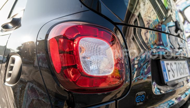 Prova Smart EQ fortwo: tutti i pregi della Smart con i vantaggi dell’elettrico - Foto 14 di 53