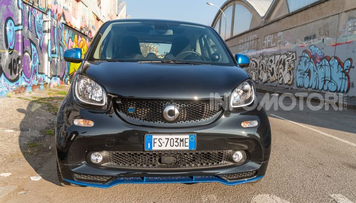 Prova Smart EQ fortwo: tutti i pregi della Smart con i vantaggi dell’elettrico - Foto 21 di 53
