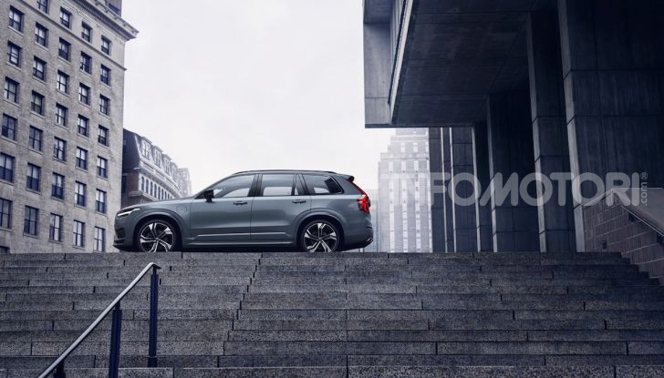 Volvo XC90: il SUV svedese è tutto nuovo - Foto 1 di 30