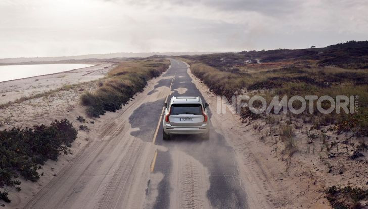 Volvo XC90: il SUV svedese è tutto nuovo - Foto 11 di 30
